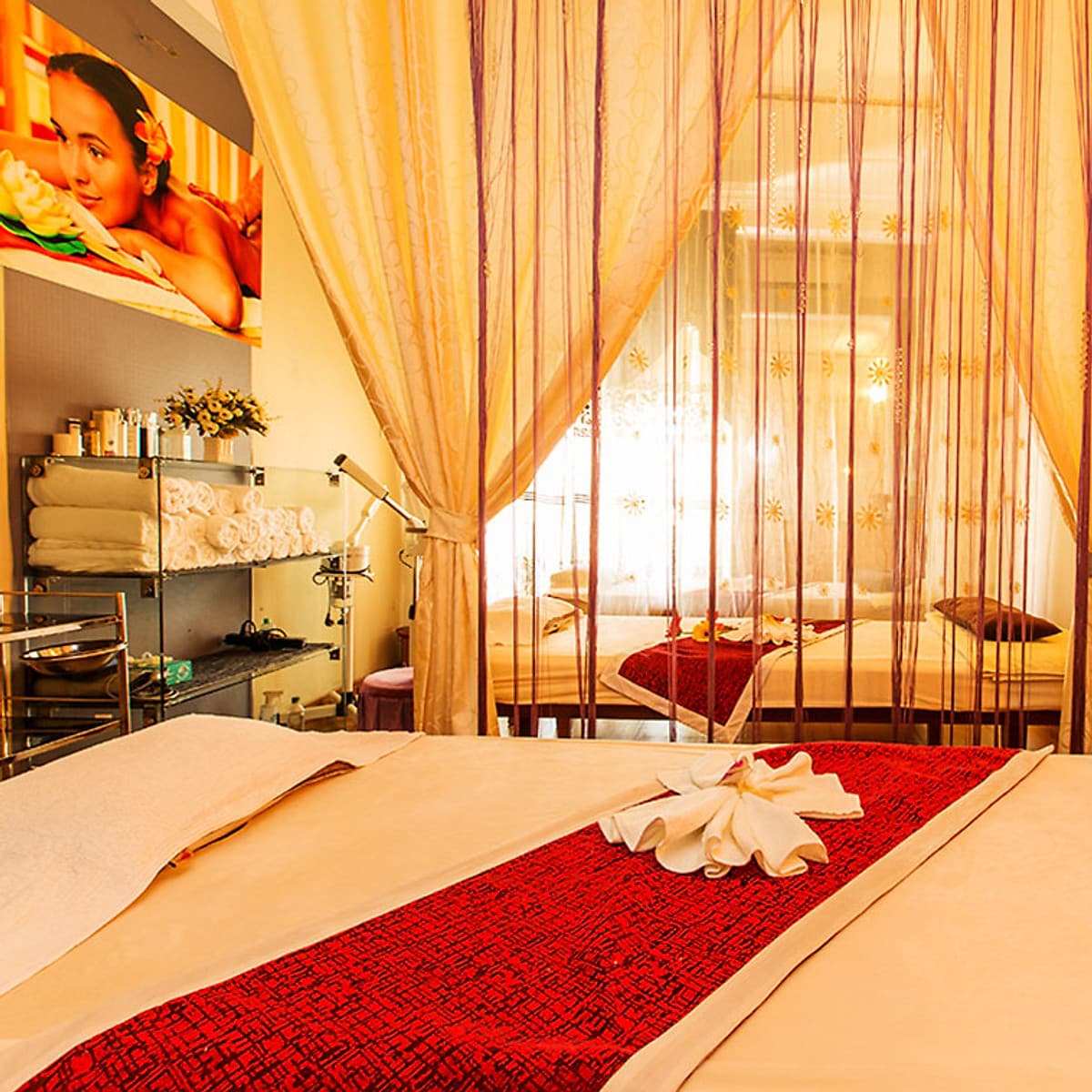 Moon Light Spa - Chăm Sóc Da Thư Giãn Vitamin C