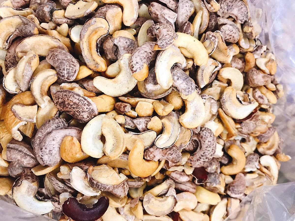 COMBO 2 HỘP HẠT ĐIỀU RANG MUỐI VỠ TÂN LỘC PHÁT (1KG)