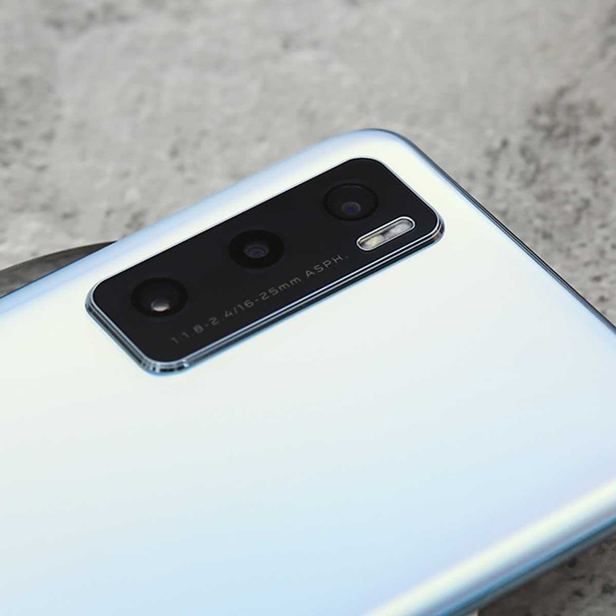Điện Thoại Vivo V20 SE (8GB/128GB) - Hàng Chính Hãng
