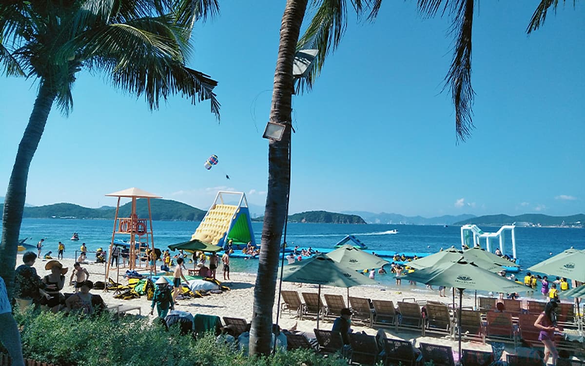 NHA TRANG - NINH HÒA: Tour Điệp Sơn - Dốc Lết 1 Ngày | Khám Phá Con Đường Nổi Trên Biển Đẹp Nhất Việt Nam | Tour Trọn Gói Bao Gồm Xe Đưa Đón Từ Nha Trang + Tàu/Canoe Ra Đảo + Ăn Trưa Thực Đơn Hải Sản + Hướng Dẫn Viên Suốt Tuyến