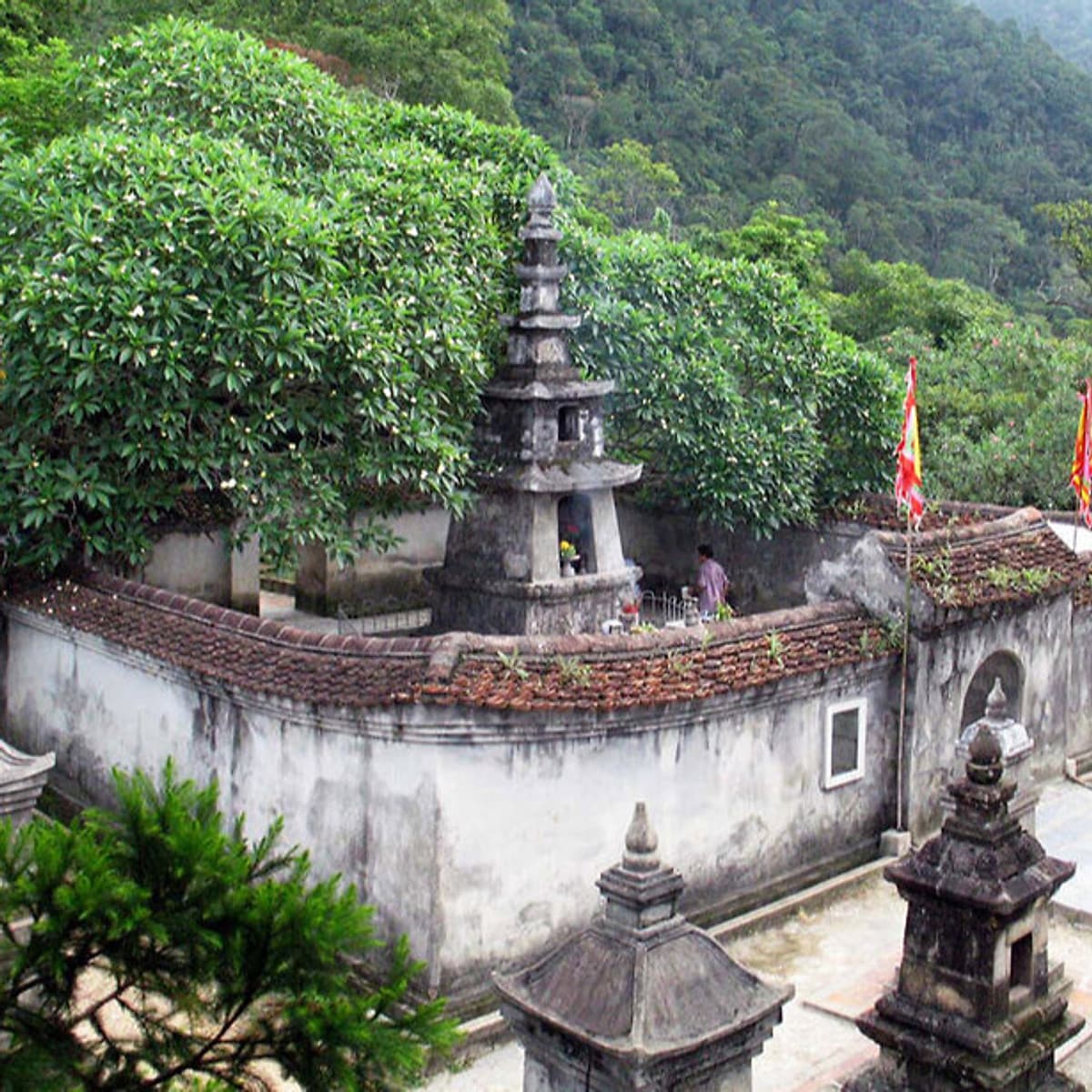 Tour du xuân 2020 - Chùa Ba Vàng - Yên Tử 1 ngày, khởi hành từ Hà Nội