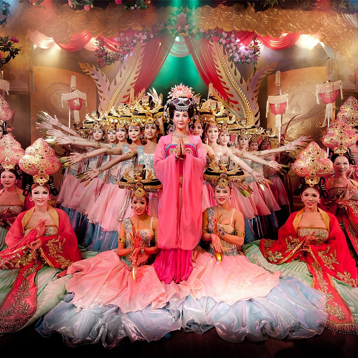 Vé Xem Show Aphrodite Cabaret Show Phuket, Thái Lan