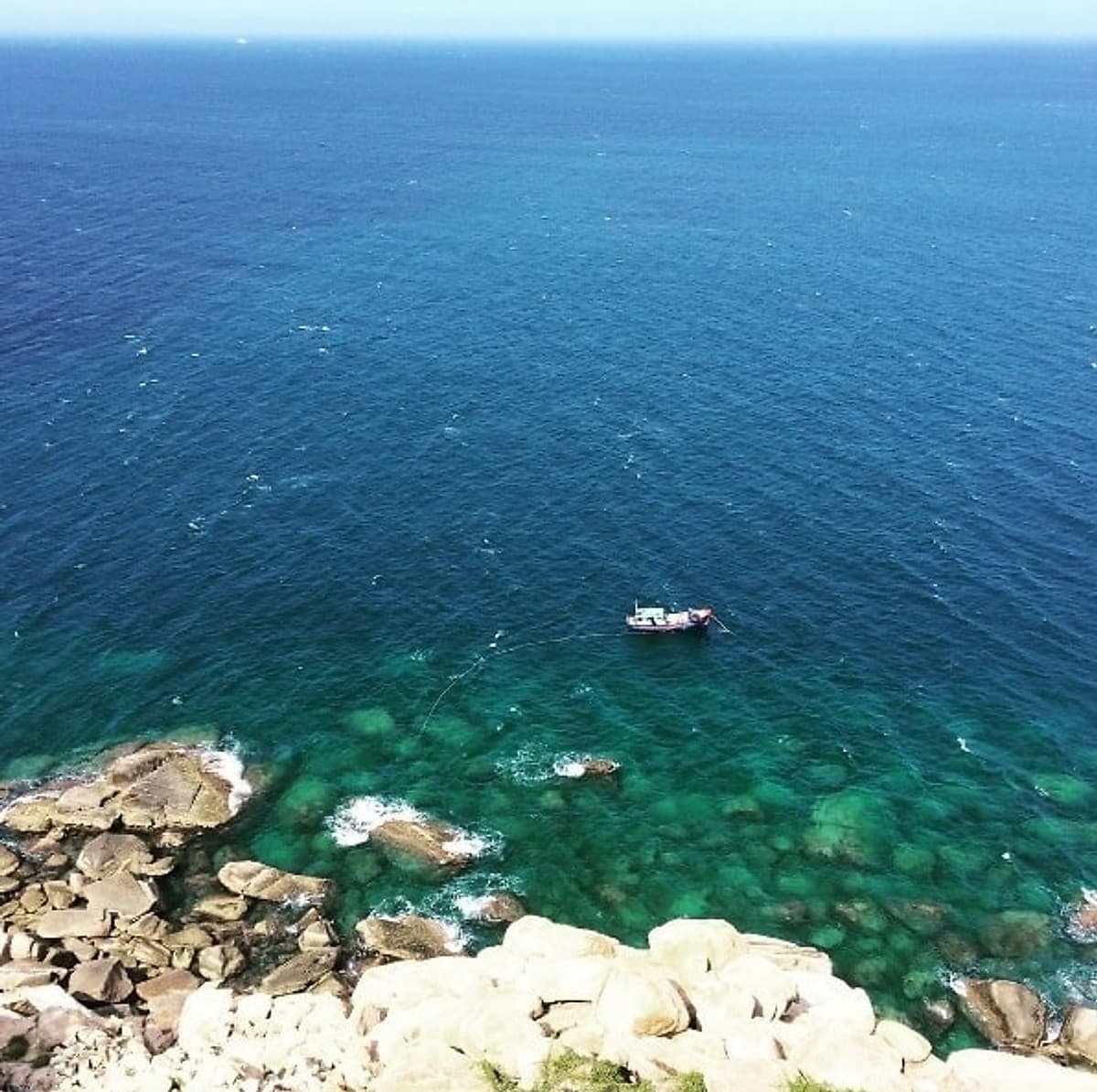 Tour 2N2Đ Sài Gòn - Núi Chúa - Vịnh Vĩnh Hy - Leo Núi Trekking 7Km - Suối Lồ Ồ - Cắm Trại Lalaland Camping Bên Biển, Khởi Hành Tối Thứ 6 Hàng Tuần