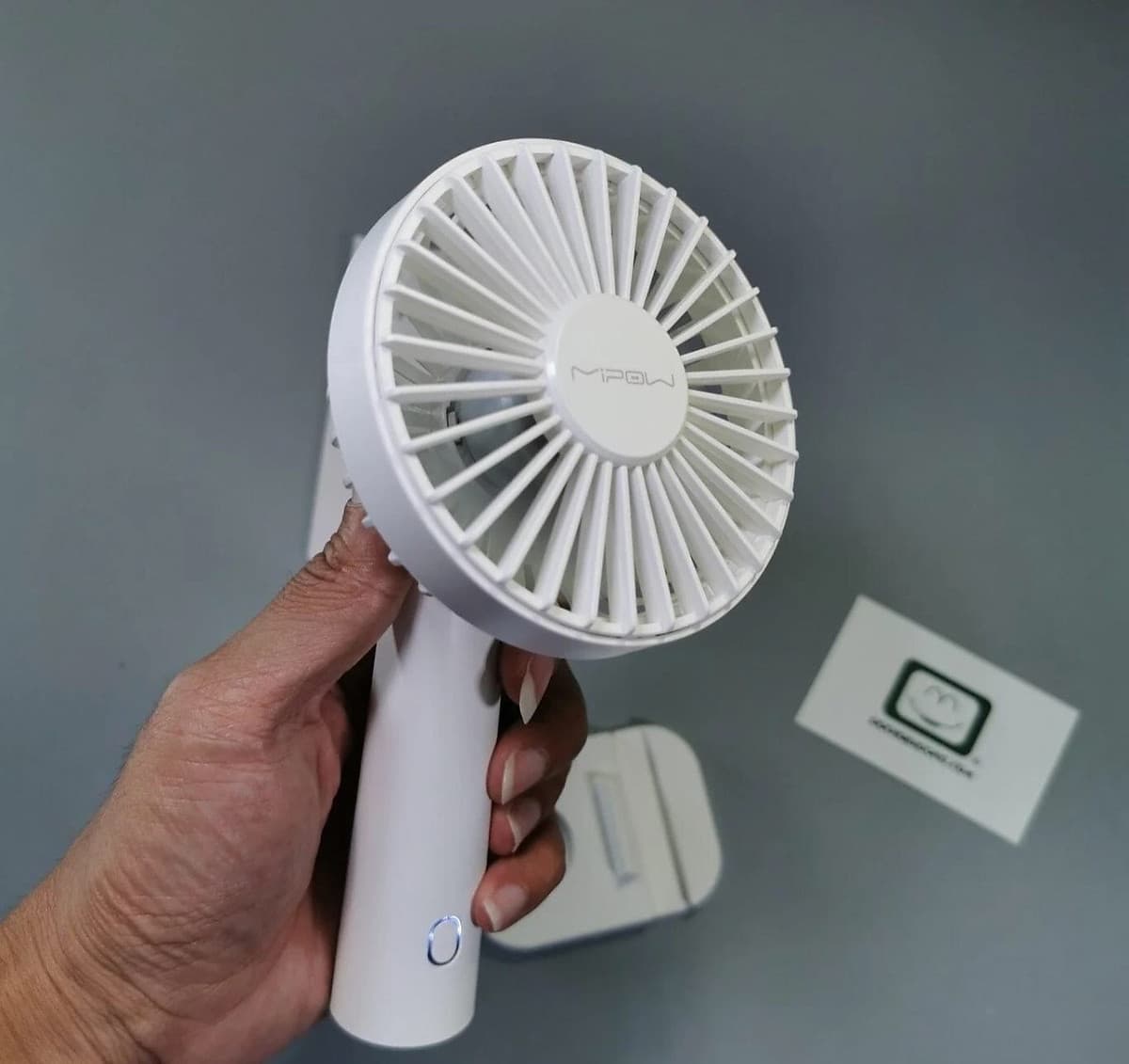Quạt Thông Minh Mipow Flip Adjust Mini Fan MÀU TRĂNG- CHÍNH HÃNG 