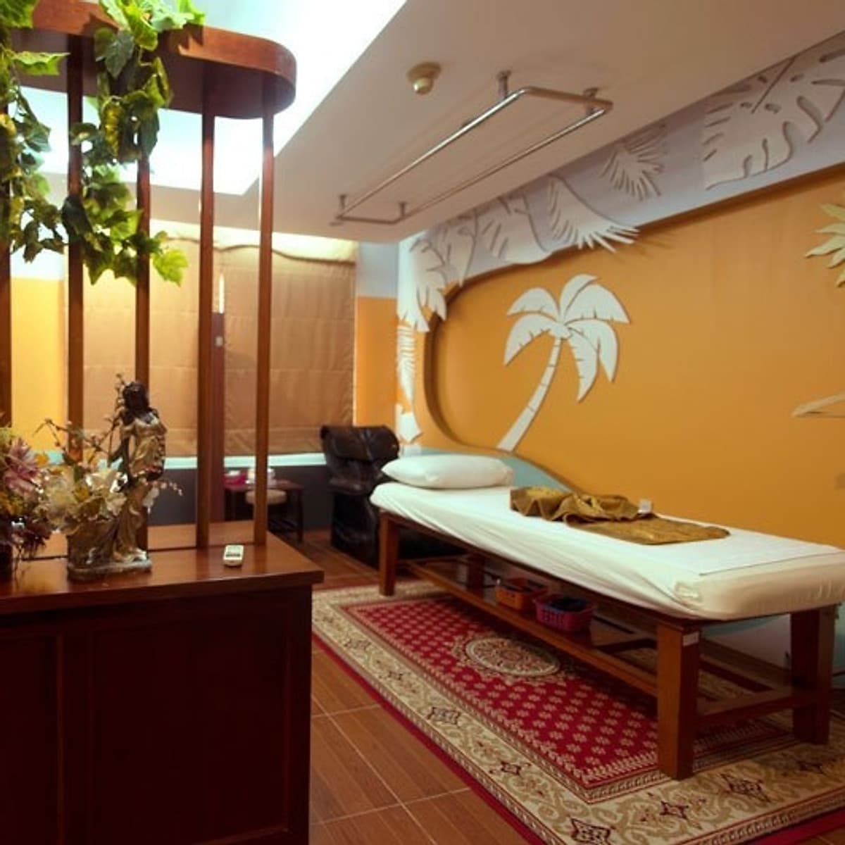 Phú Thọ Hotel Sài Gòn - Trung Tâm Thành Phố Hồ Chí Minh, Gồm Bữa Sáng, Gần Công Viên Đầm Sen