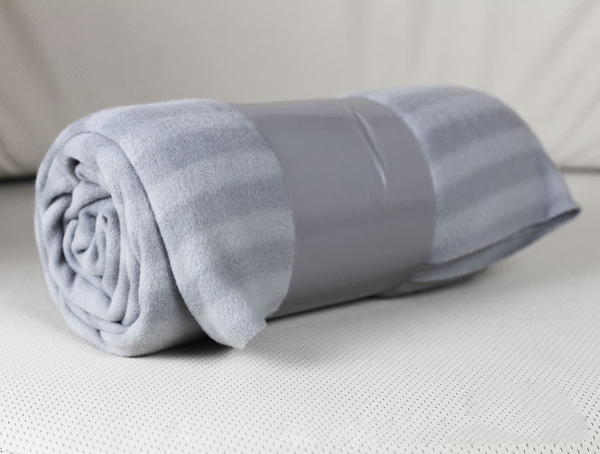 Chăn Nỉ Văn Phòng Cao Cấp (160cm * 120cm)