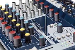 Bộ Trộn Âm Thanh Soundcraft NOTEPAD 12FX - Hàng Chính Hãng