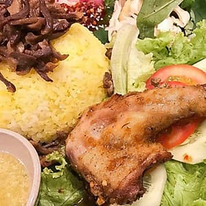 Gà Lên Mâm Nửa Con Tại Cô Quyên Xứ Quảng Tại Asian Food-TT GIGAMALL