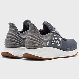 Giày Thể Thao Nam New Balance MROAVTG Fresh Foam Roav Tee Shirt - Xám