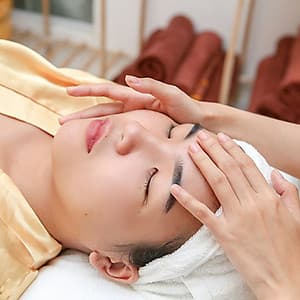 Combo Nàng Ấm Chăm Sóc Da Mặt Tại Ấm Brows & Spa