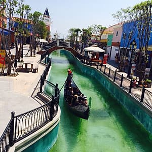 Vé Tham Quan The Venezia Hua Hin, Thái Lan - Gói B (Entrance Fee + 3D Art Gallory + Mini Europe + Fontana Di Trevi Park + Music Garden + Mini Zoo + Mini Train + King & Queen Picture)