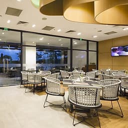 Ariyana SmartCondotel 5* Nha Trang - Gói 3N2Đ Dành Cho 02 Người, Bữa Sáng, Hồ Bơi, Gần Biển, Đón Sân Bay
