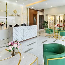 Combo Chăm Sóc Da Chuyên Sâu Với Liệu Trình Điện Di Vitamin C + Massage Đầu Cổ Vai Tại L’amie Spa