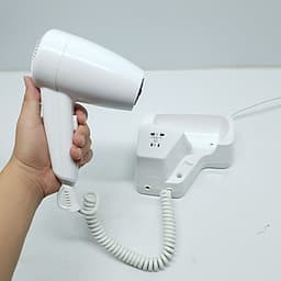 Máy sấy tóc dùng trong nhà tắm