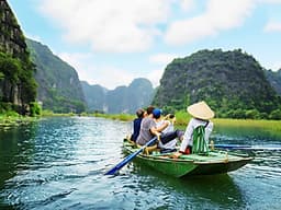 Tour Lễ Hội Hoa Lư - Tam Cốc, Khởi hành hàng ngày từ Hà Nội, ăn Buffet trưa