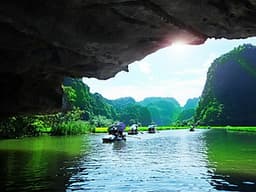Tour Lễ Hội Bái Đính - Tràng An, khởi hành hàng ngày từ Hà Nội, ăn Buffet trưa 
