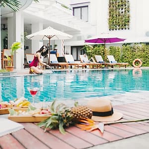 ÊMM Hotel 4* Huế - Trung Tâm Thành Phố, Buffet Sáng, Hồ Bơi, Gần Cầu Trường Tiền & Sông Hương
