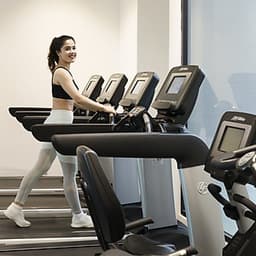 Ariyana SmartCondotel 5* Nha Trang - Gói 3N2Đ Dành Cho 02 Người, Bữa Sáng, Hồ Bơi, Gần Biển, Đón Sân Bay
