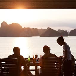 Du Thuyền 5 Sao Azalea Cruises Sang Trọng, Đẳng Cấp - Tour Du Lịch 2 Ngày 1 Đêm Ngủ Đêm Trên Thuyền Tại Vịnh Hạ Long (Trải Nghiệm Chèo Thuyền Kayak)