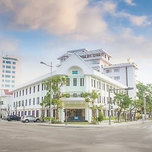 ÊMM Hotel 4* Huế - Trung Tâm Thành Phố, Hồ Bơi, Gần Cầu Trường Tiền & Sông Hương, Ưu Đãi Không Ăn Sáng