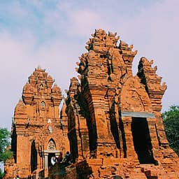 [Tour Tết] Tour tham quan Ninh Chữ - vịnh Vĩnh Hy 3 ngày 2 đêm khởi hành mùng 2 và 3 Tết (13 và 14/2/2020)  tại thành phố Hồ Chí Minh bằng xe du lịch 7-16-29-45 chỗ