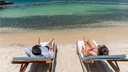 Combo Tour Đảo Yến Đông Tằm và Tour Hang Rái Vườn Nho Đồng Cừu