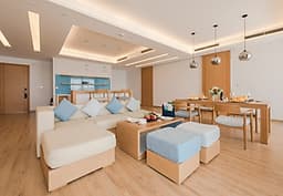 VOUCHER TRIPLUX - 4N3Đ TẠI HỆ THỐNG KHU NGHỈ DƯỠNG FLC- Áp dụng Từ thứ 6 đến thứ 2 DÀNH CHO  2 NGƯỜI LỚN + 2 TRẺ EM DƯỚI 6 TUỔI