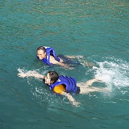 Tour lặn ngắm san hô sơn Trà không ăn đón bãi Rạng