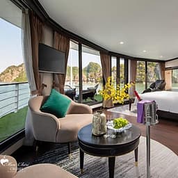 Combo Trọn Gói 2N1Đ Ngủ Đêm Trên Du Thuyền 5 Sao Mon Cheri Cruies Tại Vịnh Hạ Long (Miễn phí chèo thuyền kayak khám phá Vịnh Lan Hạ, câu mực đêm)