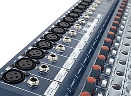 Bộ Trộn Âm Thanh Soundcraft Signature 22-EU-Mixing - Hàng Chính Hãng