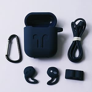 Phụ kiện chống rớt Airpods gồm hộp silicon đựng có móc khoá và dây silicon nối tai nghe quàng cổ, bao bảo vệ tai nghe, đế xỏ đồng hồ cho tai nghe Airpods (không gồm tai nghe)