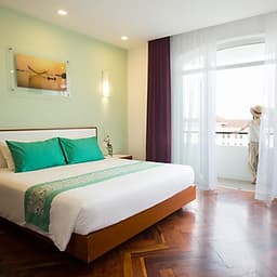 ÊMM Hotel 4* Huế - Trung Tâm Thành Phố, Hồ Bơi, Gần Cầu Trường Tiền & Sông Hương, Ưu Đãi Không Ăn Sáng