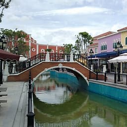 Vé Tham Quan The Venezia Hua Hin, Thái Lan - Gói A (Entrance Fee + 3D Art Gallory + Fontana Di Trevi Park + Mini Zoo + Mini Train + King&Queen)