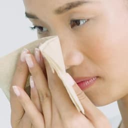 Chăm sóc da nhờn, mụn – Hiệu quả sau liệu trình đầu tiên