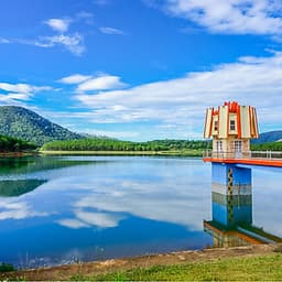 Voucher Xe 4 Chỗ Sân Bay Liên Khương - Khu vực Hồ Tuyền Lâm