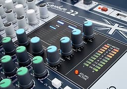 Bộ Trộn Âm Thanh Soundcraft Signature 22-EU-Mixing - Hàng Chính Hãng