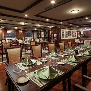 Trải Nghiệm Kỳ Nghỉ Tuyệt Vời Với Tour Du Lịch 2 Ngày 1 Đêm Trên Du Thuyền Heritage Cruises 5 Sao Đẳng Cấp Thăm Vịnh Hạ Long (Chèo Thuyền Kayak, Thăm Vịnh Hạ Long)
