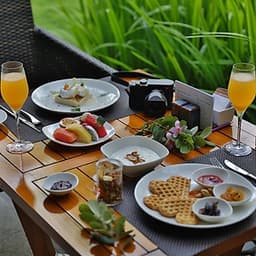 Gói 3N2Đ Salinda Resort 5* Phú Quốc - 02 Bữa Buffet Sáng, 01 Bữa Tối Sang Trọng, Xe Đón Tiễn Sân Bay, Hồ Bơi, Bãi Biển Riêng