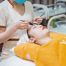 Combo Chăm Sóc Trị Liệu Da Mụn + Massage Đầu Cổ Vai Tại L’amie Spa