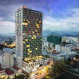 Ariyana SmartCondotel 5* Nha Trang - Gói 3N2Đ Dành Cho 02 Người, Bữa Sáng, Hồ Bơi, Gần Biển, Đón Sân Bay