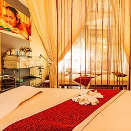 Moon Light Spa - Chăm Sóc Da Thư Giãn Vitamin C