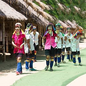 Vé Làng Moo Baan Chon Pao Pattaya, Thái Lan (Vé Vào Cổng + Xem Show + Đưa Đón)