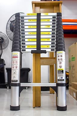  Thang nhôm rút gọn SUMIKA SK380 - Chiều cao tối đa 3.8m, chiều dài rút gọn 0.81m, hợp kim nhôm cao cấp, khóa chốt chắc chắn, đế cao su chống trượt, nhỏ gọn, di chuyển tiện lợi - Hàng chính hãng