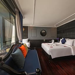 Combo Trọn Gói 2N1Đ Ngủ Đêm Trên Du Thuyền 5 sao Rosy Cruises Khám Phá Vịnh Hạ Long (Miễn Phí Chèo Thuyền Kayak, 04 Bữa Ăn Tiêu Chuẩn 5 Sao, Câu Mực Đêm...)