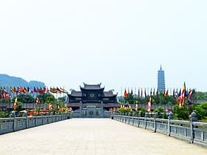 Tour Lễ Hội Bái Đính - Tràng An, khởi hành hàng ngày từ Hà Nội, ăn Buffet trưa 